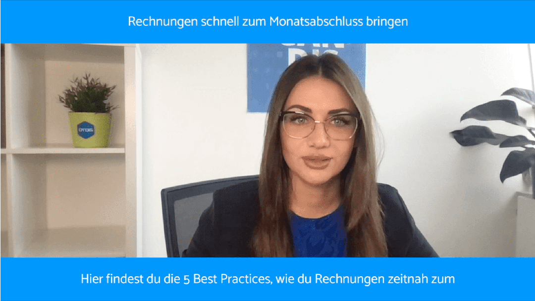 Vorschaubild eines Videos: Eine Frau erklärt, wie Rechnungen schnell zum Monatsabschluss gebracht werden.